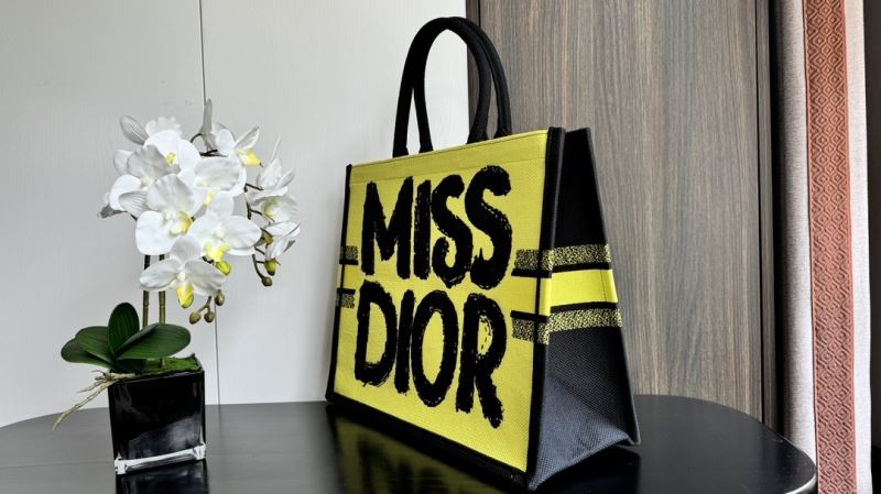 chr1st1an D10r shopping bags